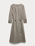 Robe midi en flanelle de laine avec ceinture