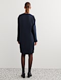 Robe tube longueur genou &agrave; &eacute;paules d&eacute;nud&eacute;es