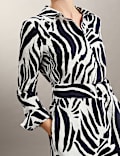 Robe midi style chemise 100&nbsp;% lin &agrave; imprim&eacute; z&egrave;bre