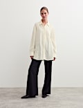 Chemise brodée à fermeture boutonnée, coupe longue et encolure