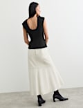 Scoop Neck Slim Fit Scoop Back Vest