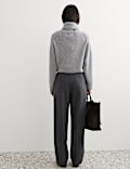 Pantalon coupe fusel&eacute;e portefeuille en flanelle de laine