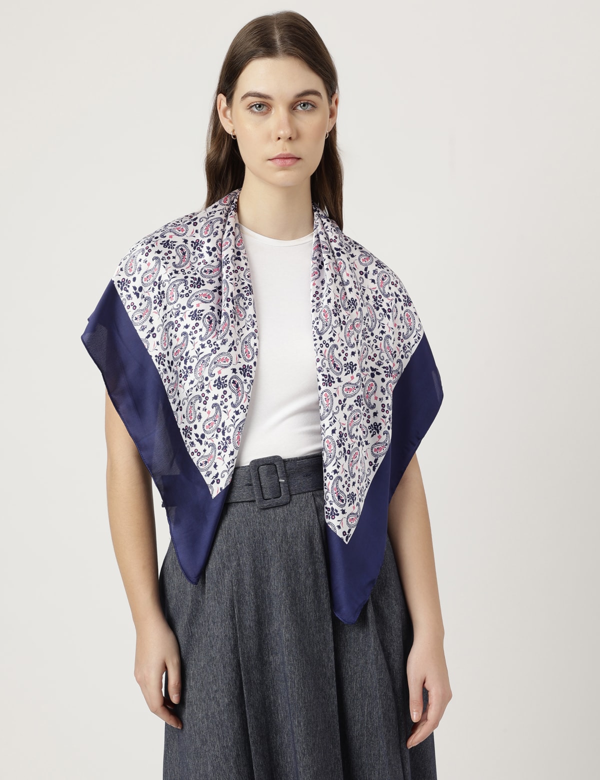 

Marks & Spencer Printed Scarf (FEMALE, IVORY MIX)