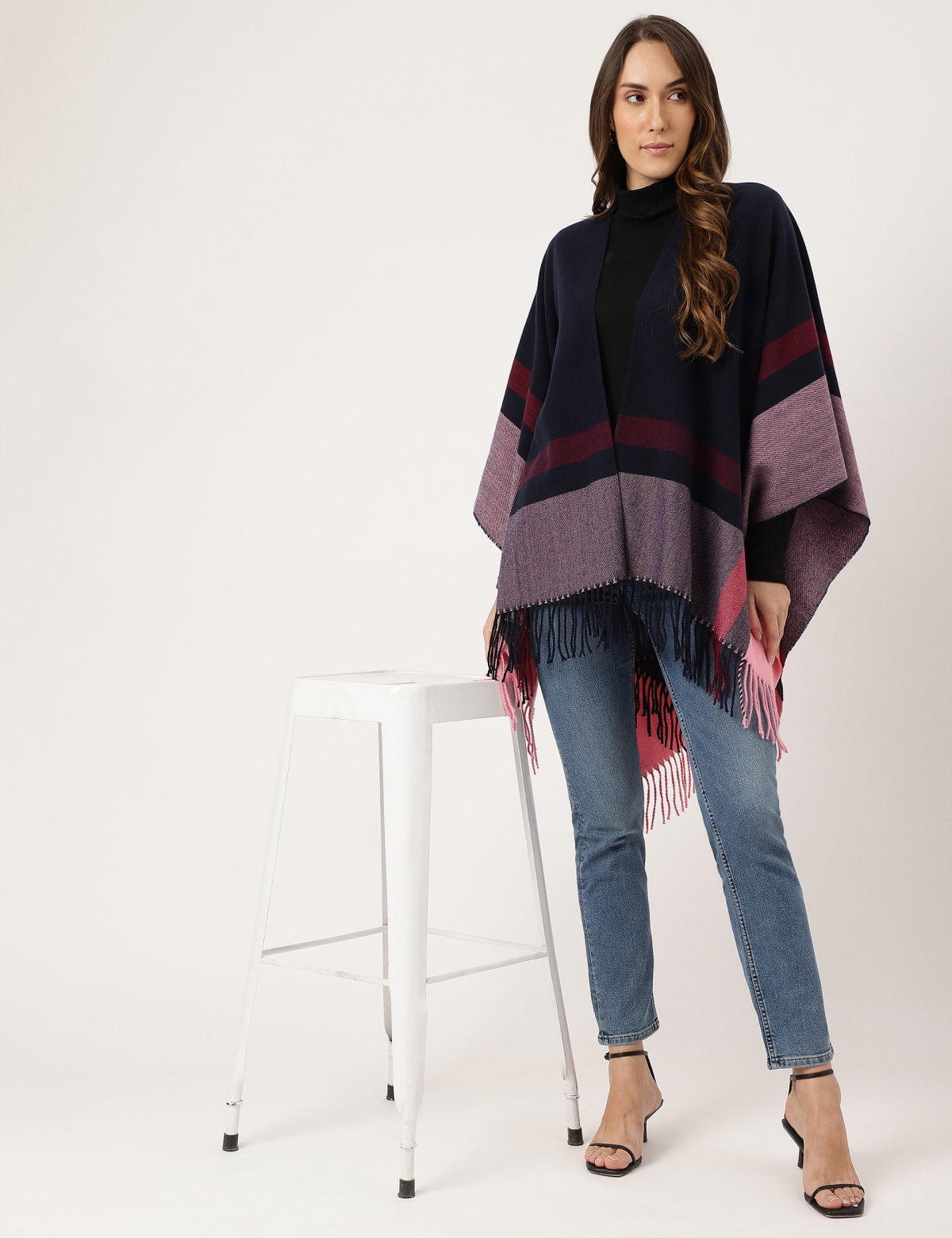 

Marks & Spencer Colourblocked Open Front Poncho (FEMALE, NAVY MIX)