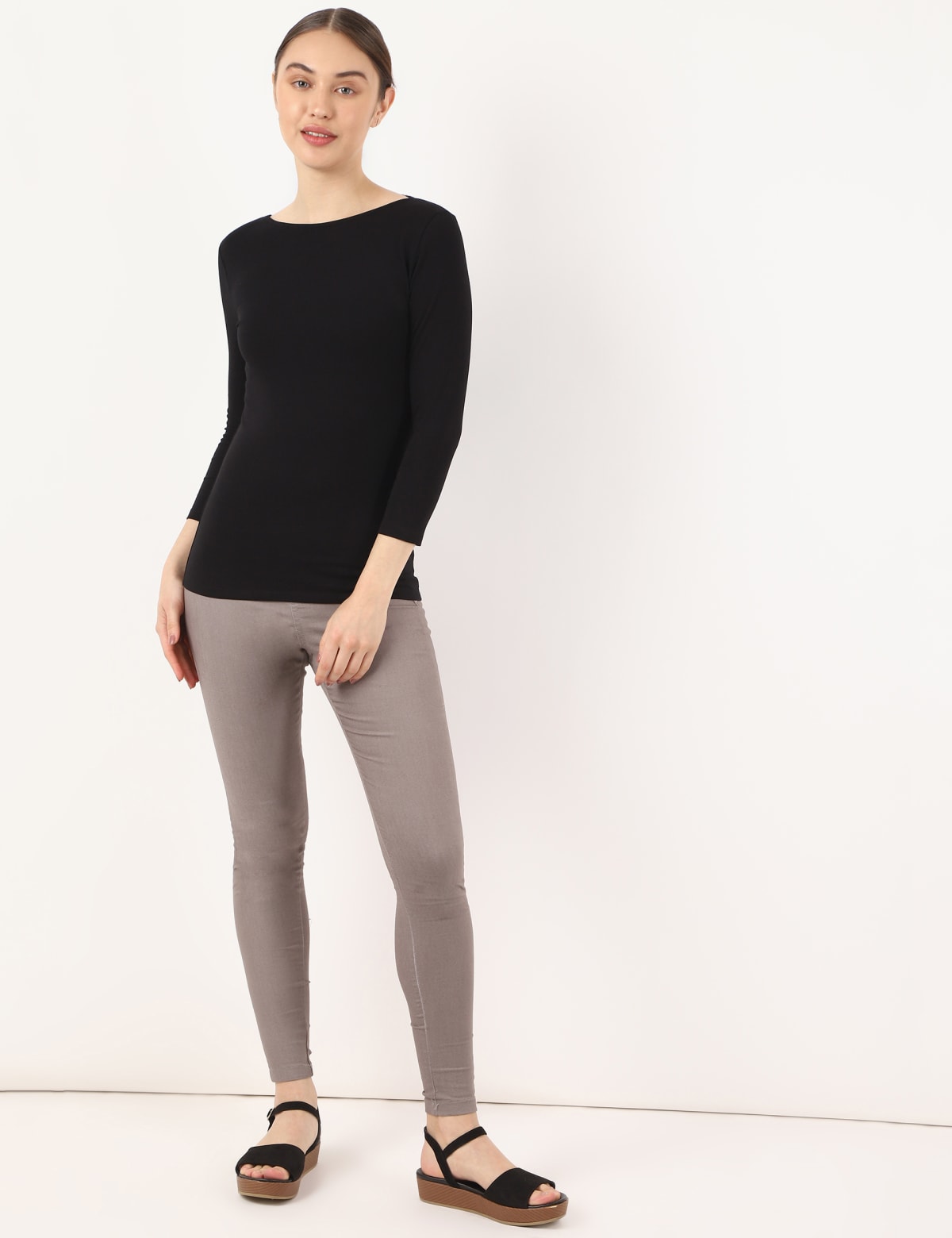

Marks & Spencer Fitted Slash Neck Tee (FEMALE, BLACK, 10)