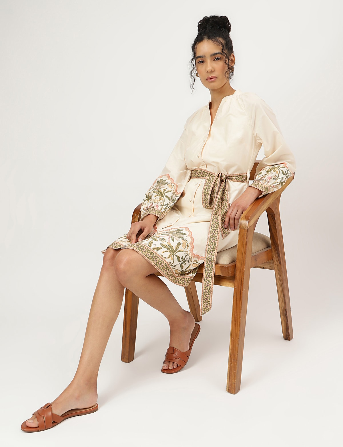 

Marks & Spencer Printed Fit & Flared Mandarin Collar Dress (FEMALE, IVORY MIX, 16)