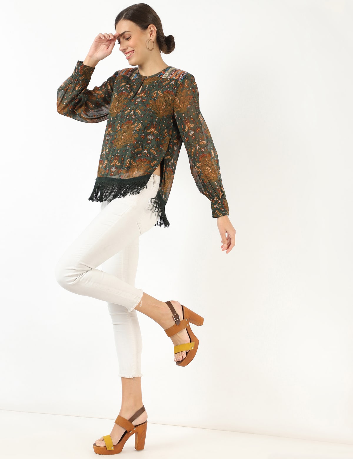 

Marks & Spencer Pure Viscose Floral Keyhole Neck Top (FEMALE, GREEN MIX, 6)