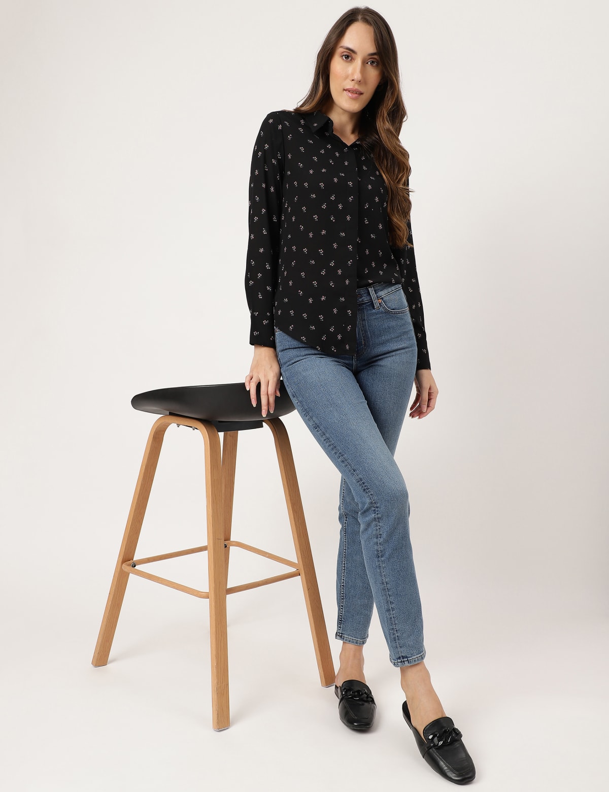 

Marks & Spencer Floral Print Full Sleeves Blouse (FEMALE, BLACK MIX, 20)