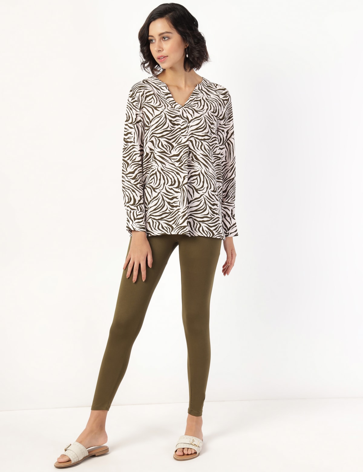 

Marks & Spencer Printed V-Neck Top (FEMALE, PINK MIX, 6)