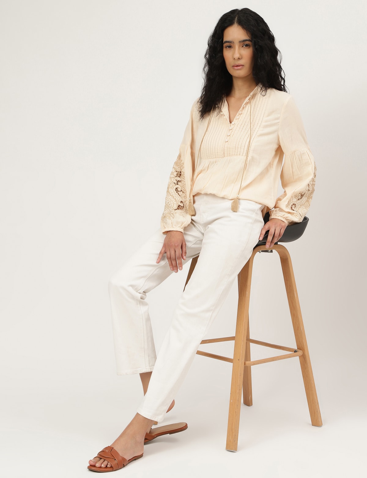 

Marks & Spencer Schiffli Embroidery Mandarin Neck Blouse (FEMALE, PALE APRICOT, 18)