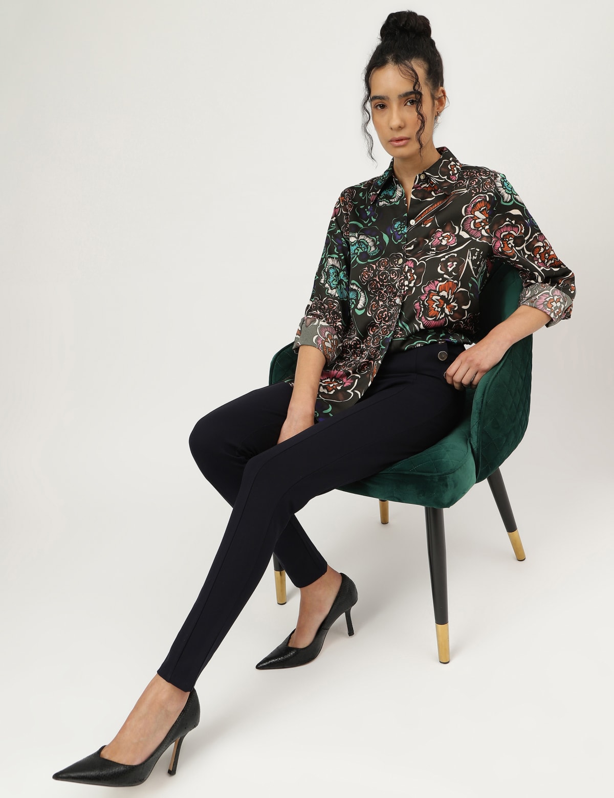 

Marks & Spencer Printed Full Sleeves Shirt (FEMALE, MULTI, 18)