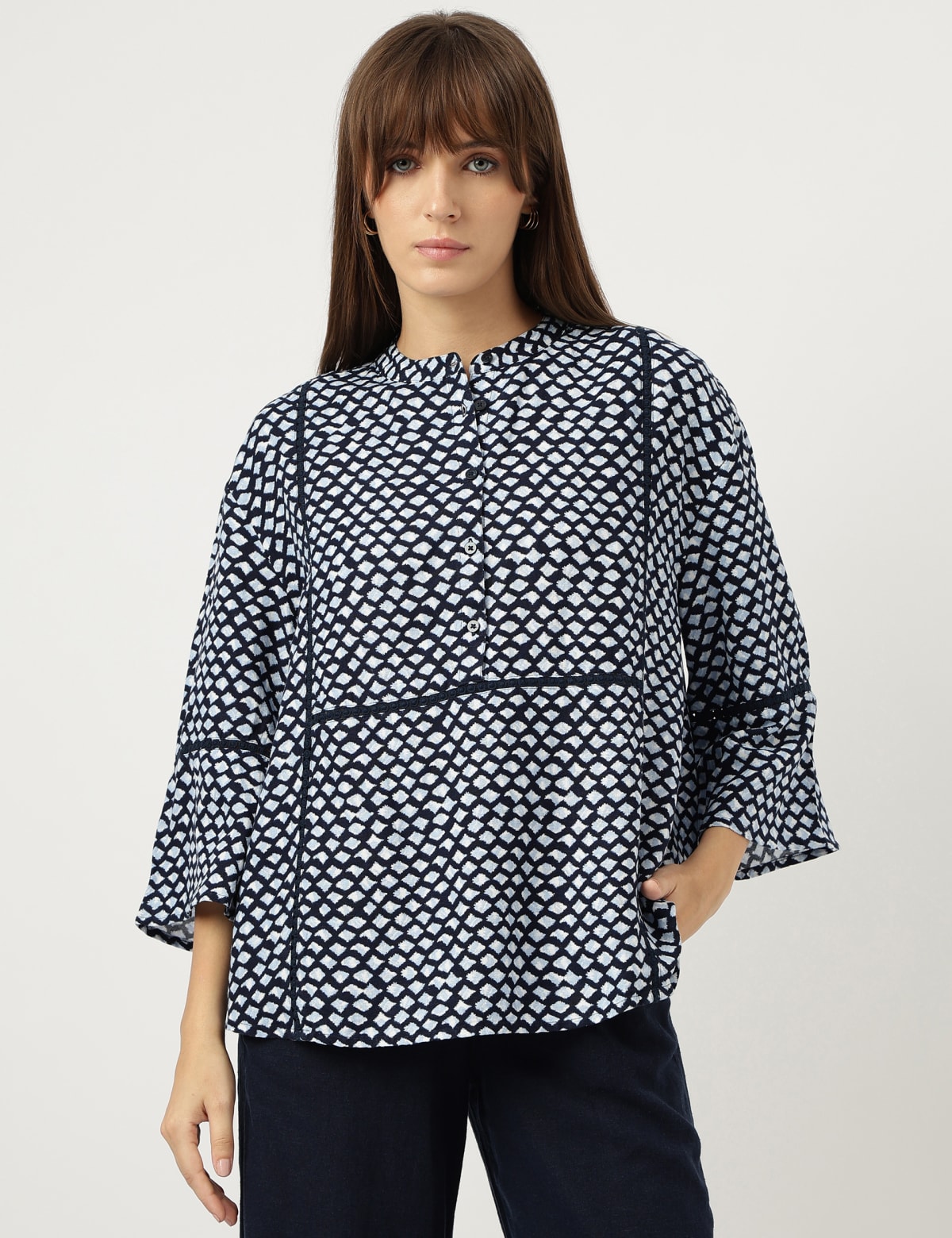 

Marks & Spencer Linen Mix Printed Mandarin Collar Top (FEMALE, BLUE MIX, 16)