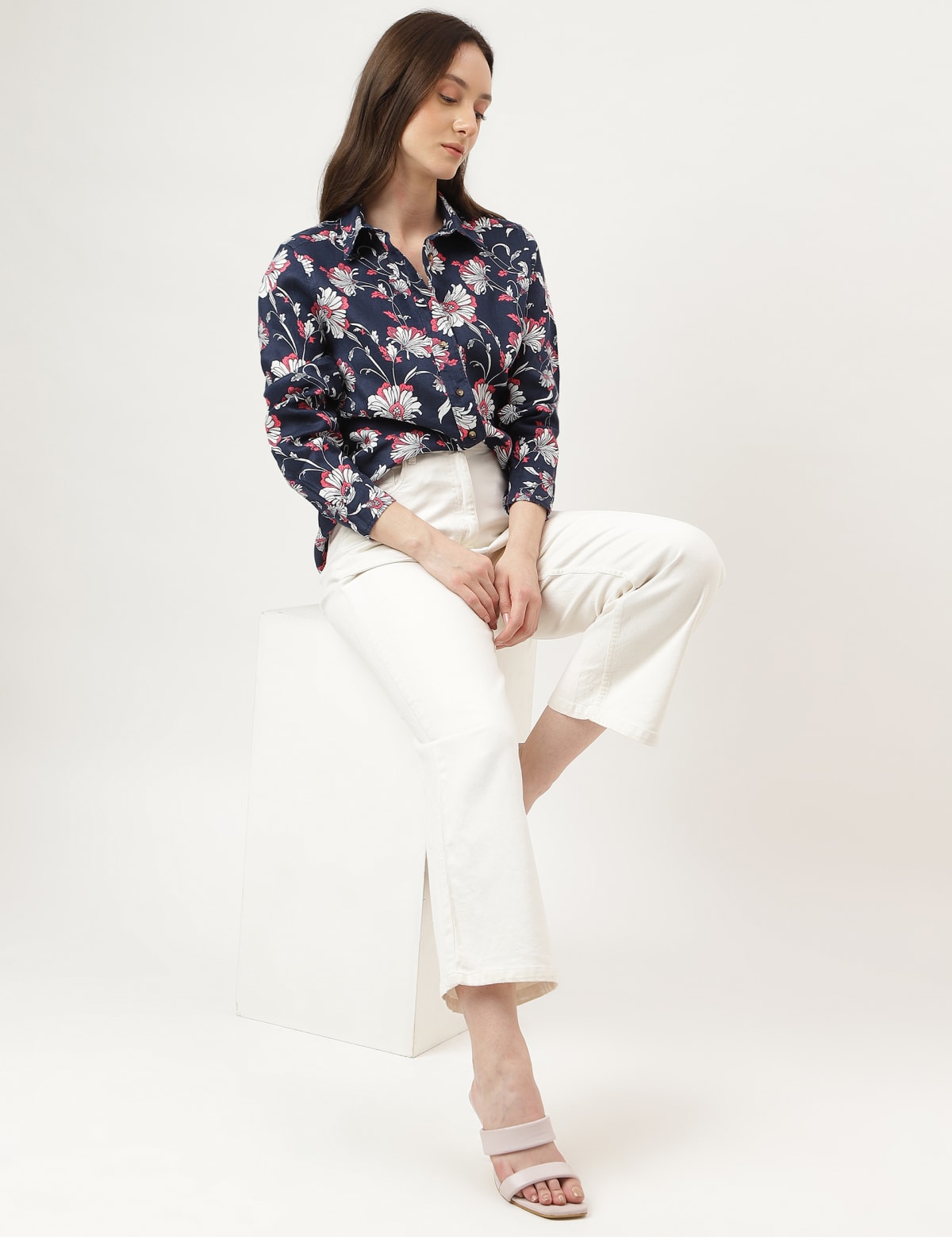 

Marks & Spencer Printed Linen Safari Casual Shirt (FEMALE, NAVY MIX, 6)
