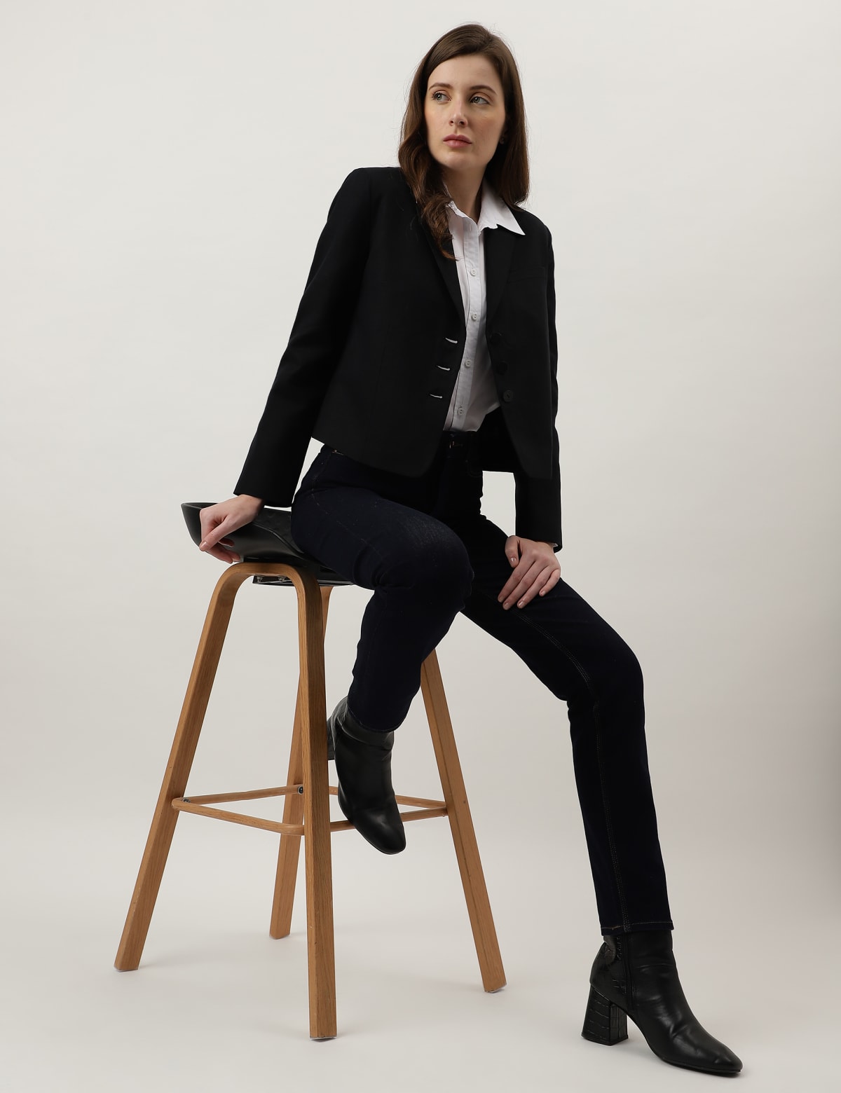 

Marks & Spencer Regular Fit Plain Blazer (FEMALE, BLACK, 6)