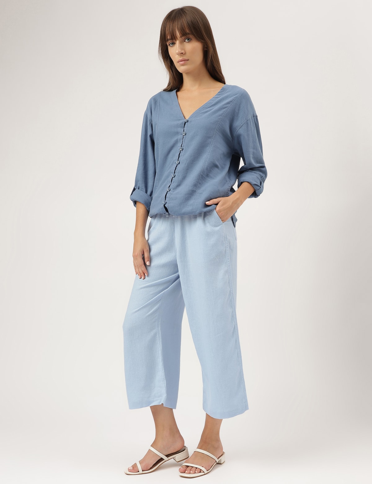 

Marks & Spencer Linen Blend Plain Straight Leg Trouser (FEMALE, ICE BLUE, 8-REG)