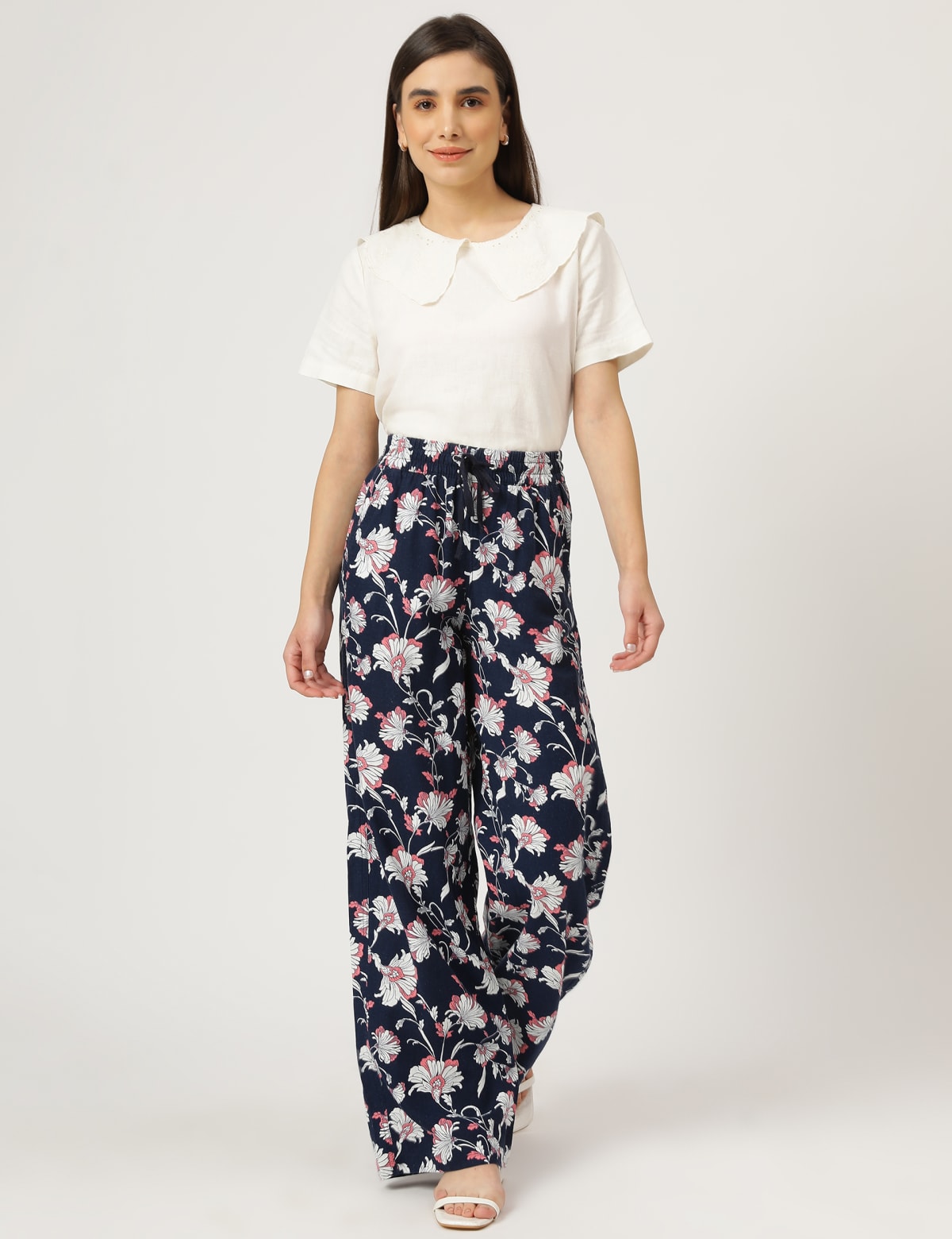 

Marks & Spencer Linen Mix Floral Print Wide Leg Trousers (FEMALE, NAVY MIX, 14-REG)