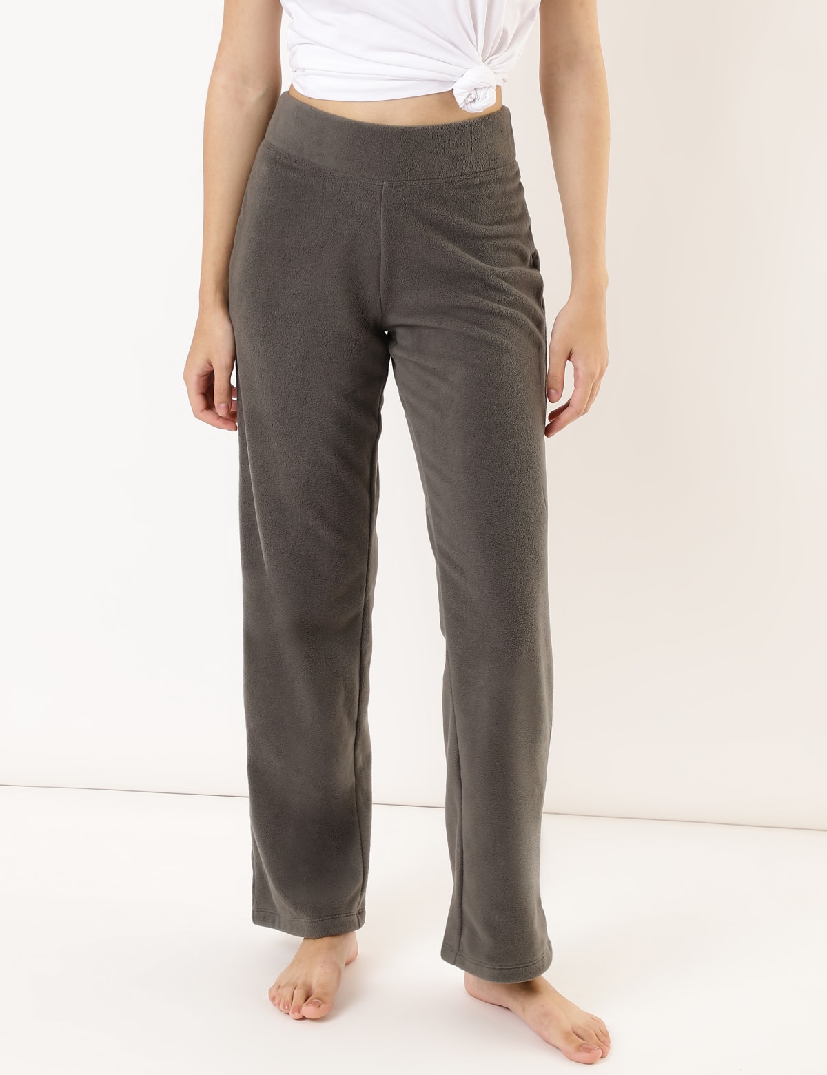 

Marks & Spencer Solid Trackpants (FEMALE, DARK OLIVE, 10)