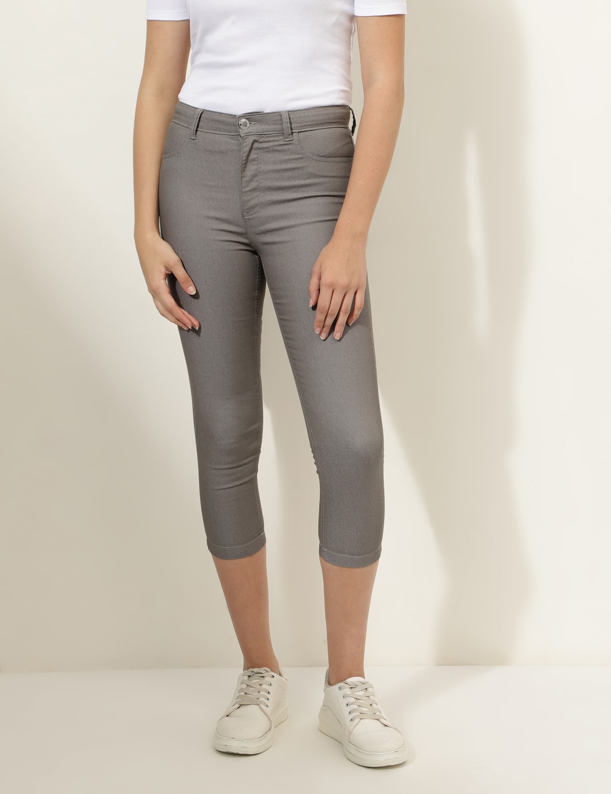 

Marks & Spencer Slim Fit Trousers (FEMALE, LIGHT GREY, 6)