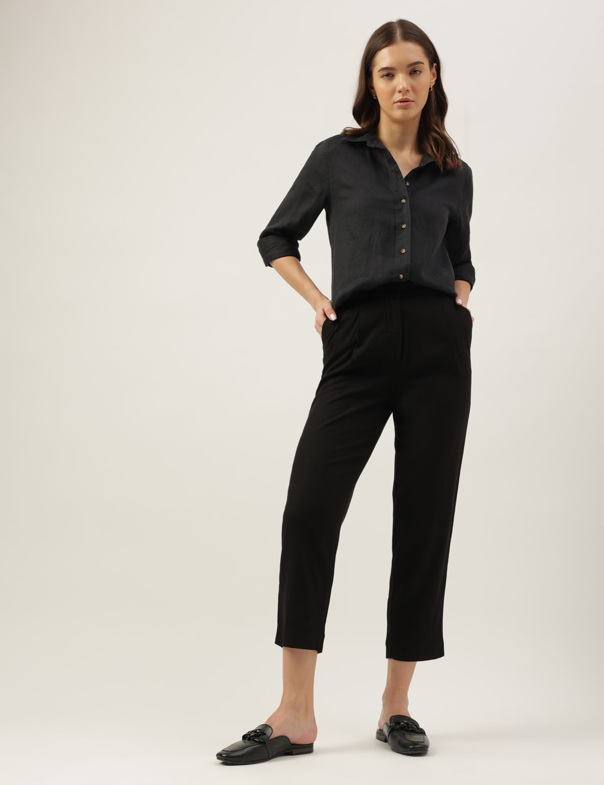 

Marks & Spencer Linen Mix Plain Straight Leg Trousers (FEMALE, BLACK, 8-REG)