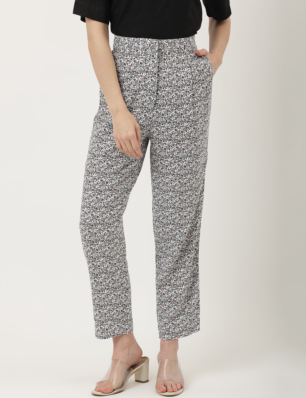 

Marks & Spencer Linen Mix Printed Tapered Fit Trouser (FEMALE, IVORY MIX, 10-REG)