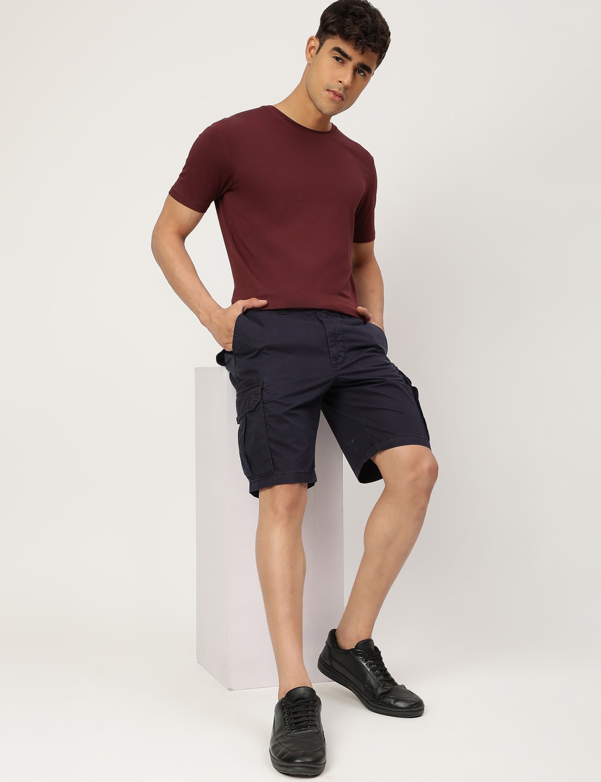 

Marks & Spencer Cotton Blend Round Neck Solid T-Shirt (MALE, DARK BURGUNDY, XXL)