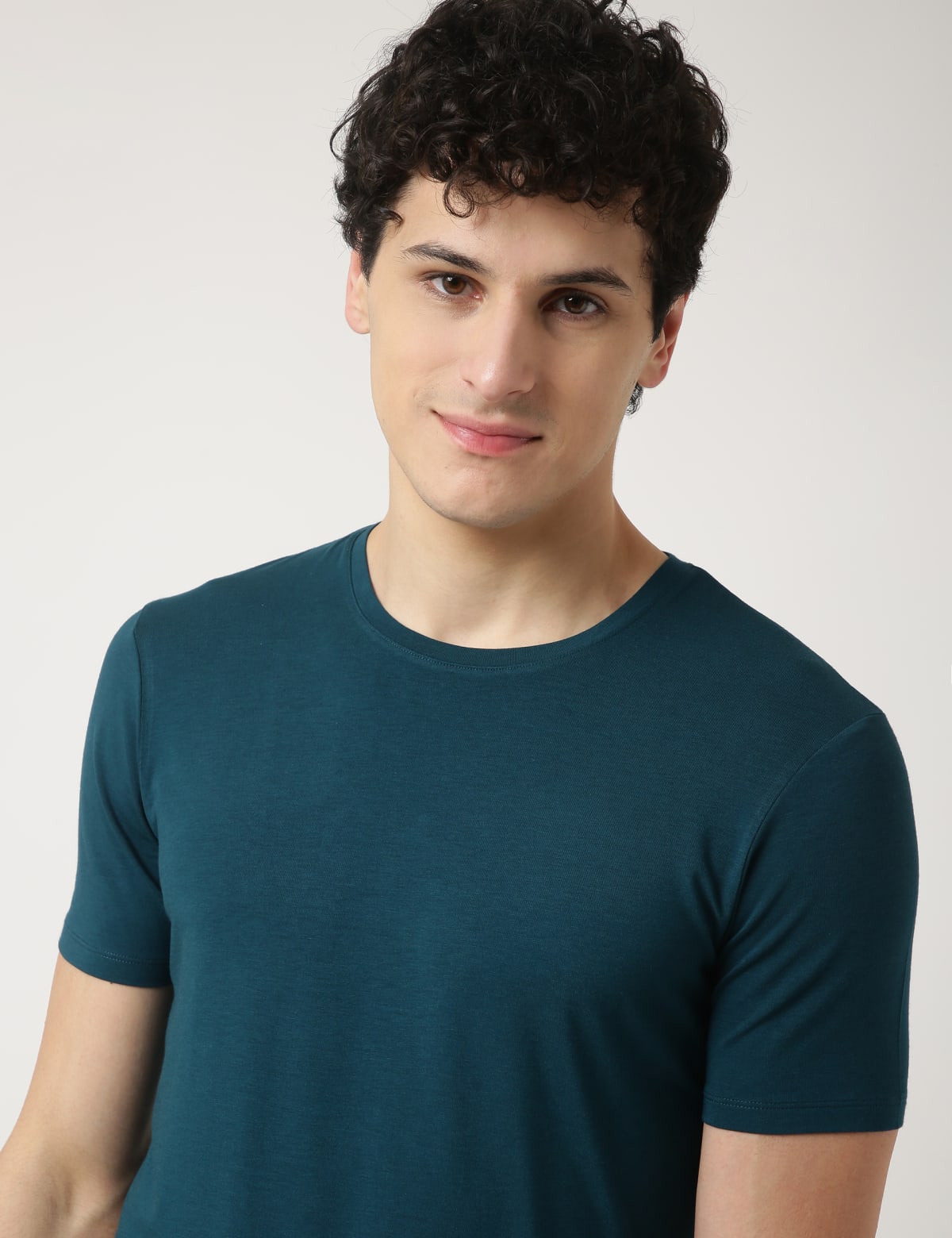 

Marks & Spencer Cotton Blend Round Neck Solid T-Shirt (MALE, DARK TEAL, XXL)