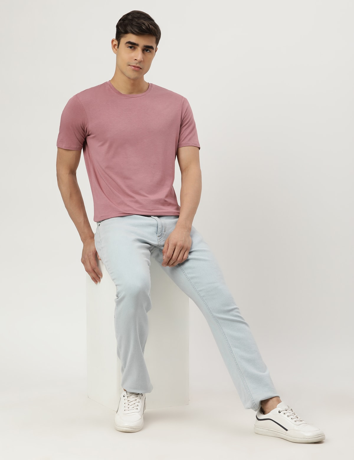 

Marks & Spencer Cotton Blend Round Neck Solid T-Shirt (MALE, TEA ROSE, M)