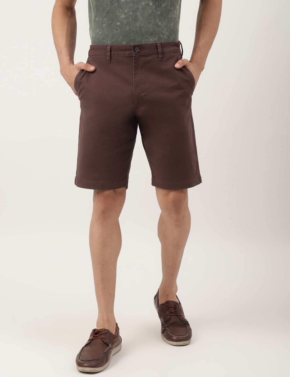 

Marks & Spencer (Cotton Blend) Regular Fit Shorts (MALE, DARK BURGUNDY, 36)