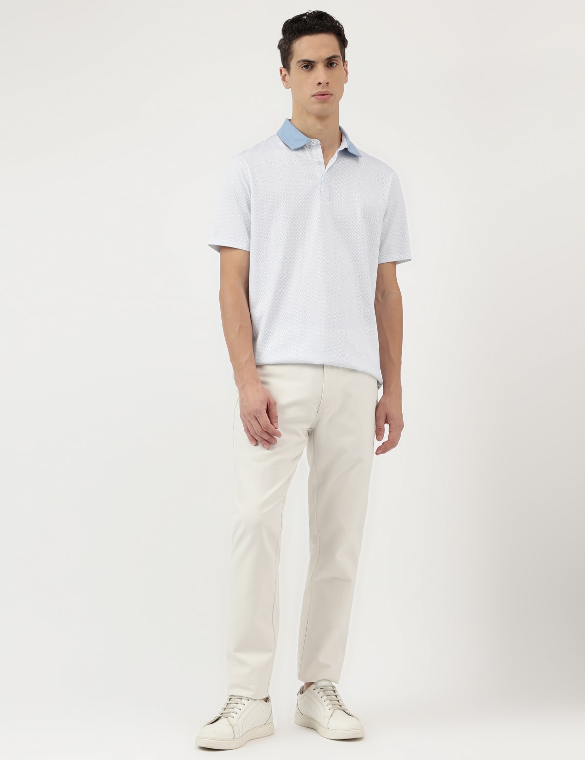 

Marks & Spencer Slim Fit Plain Chinos (MALE, ECRU, 36-31)