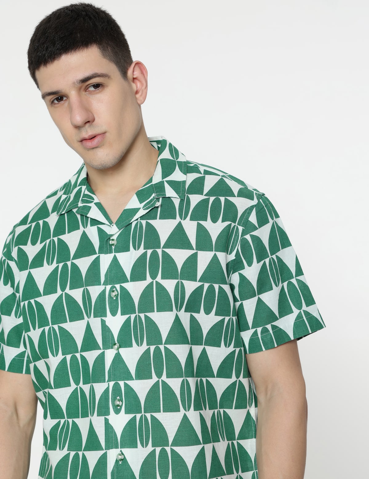 

Marks & Spencer Relaxed Fit Linen Mix Geometric Print Shirt (MALE, DARK GREEN MIX, L)