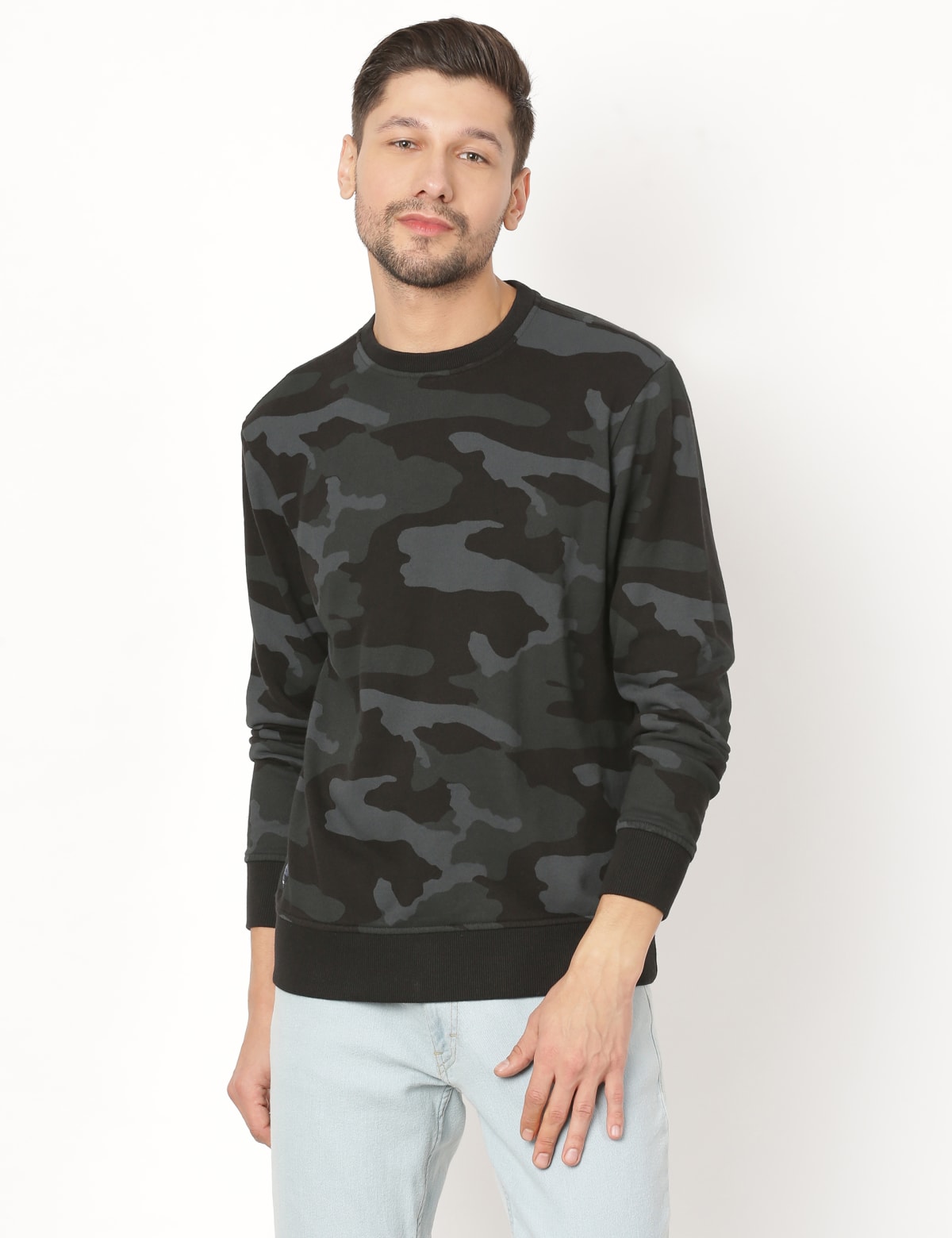 

Marks & Spencer Cotton Mix Printed Round Neck Sweatshirt (MALE, BLACK MIX, S)