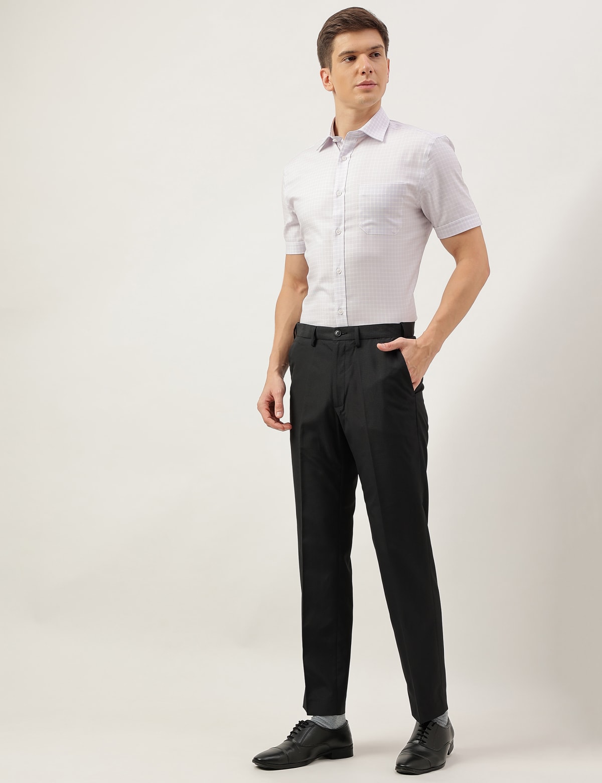 

Marks & Spencer Solid Trousers (MALE, BLACK MIX, 36-REG)