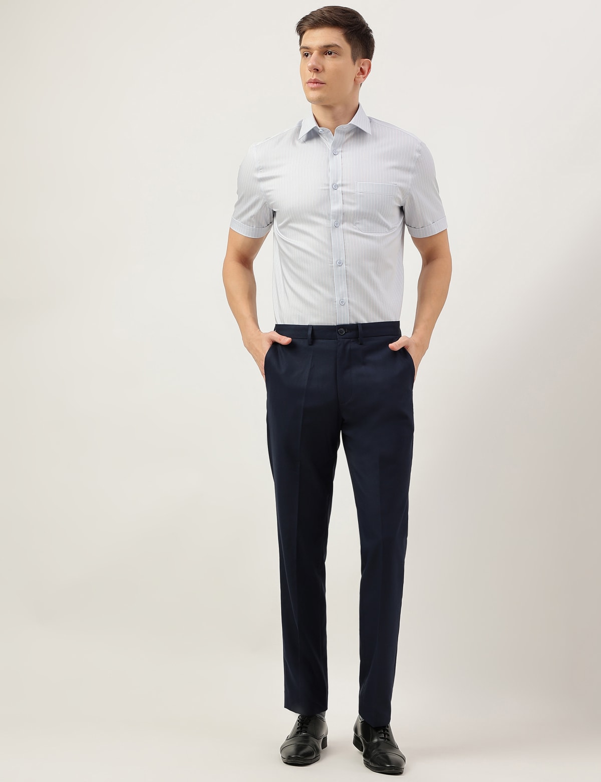 

Marks & Spencer Solid Trousers (MALE, NAVY MIX, 34-REG)