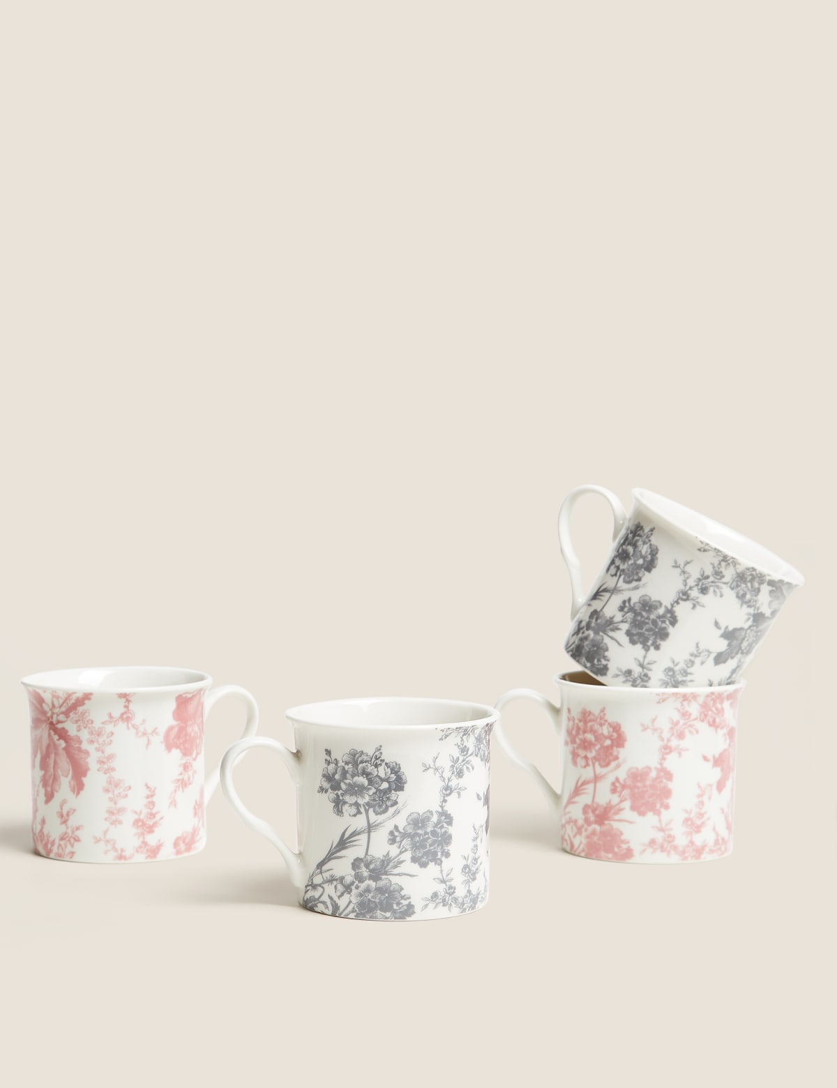 

Marks & Spencer Set of 4 Floral Mugs (MULTI)