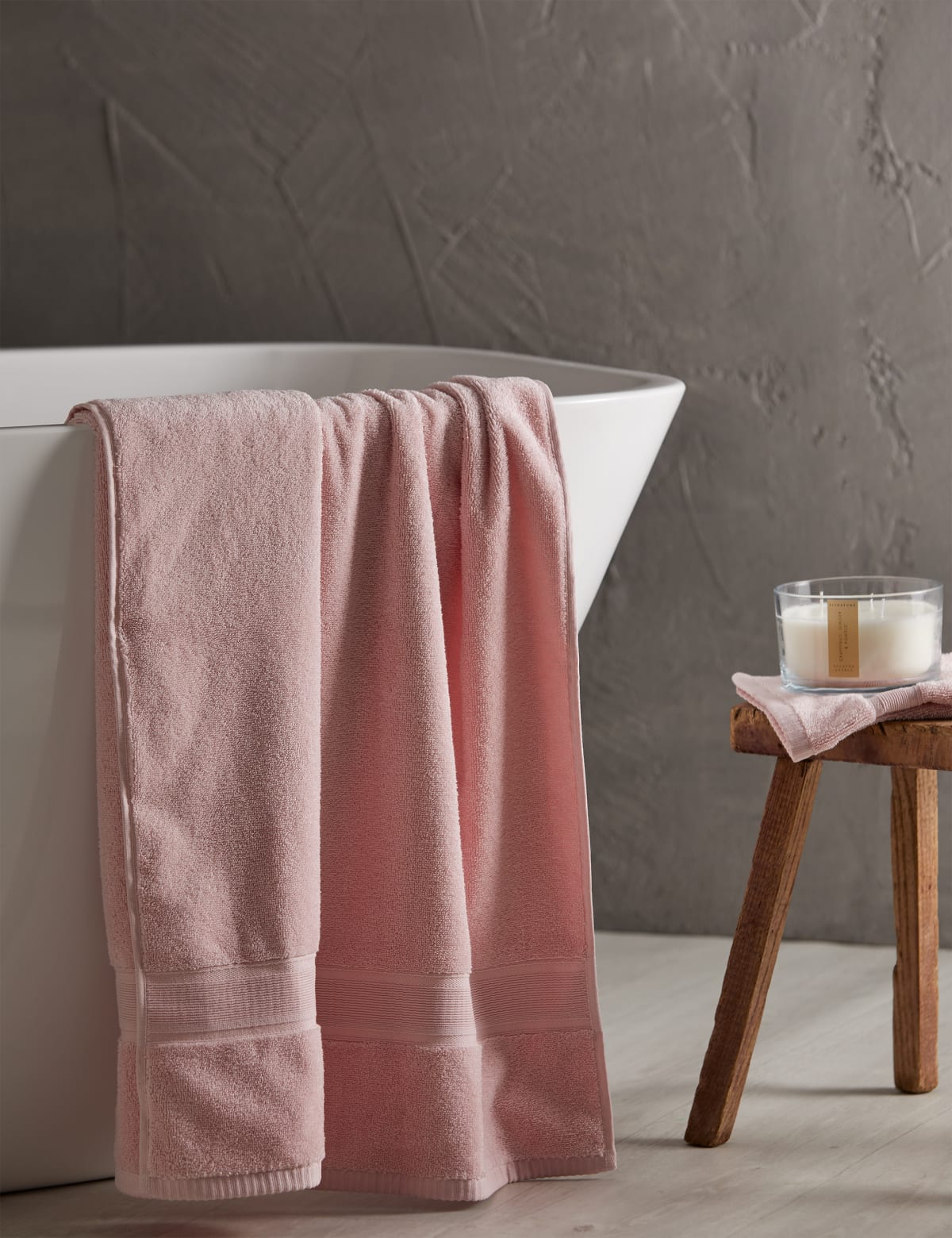 

Marks & Spencer Ultimate Super Soft Pure Cotton Towel (LIGHT PINK, BATH)