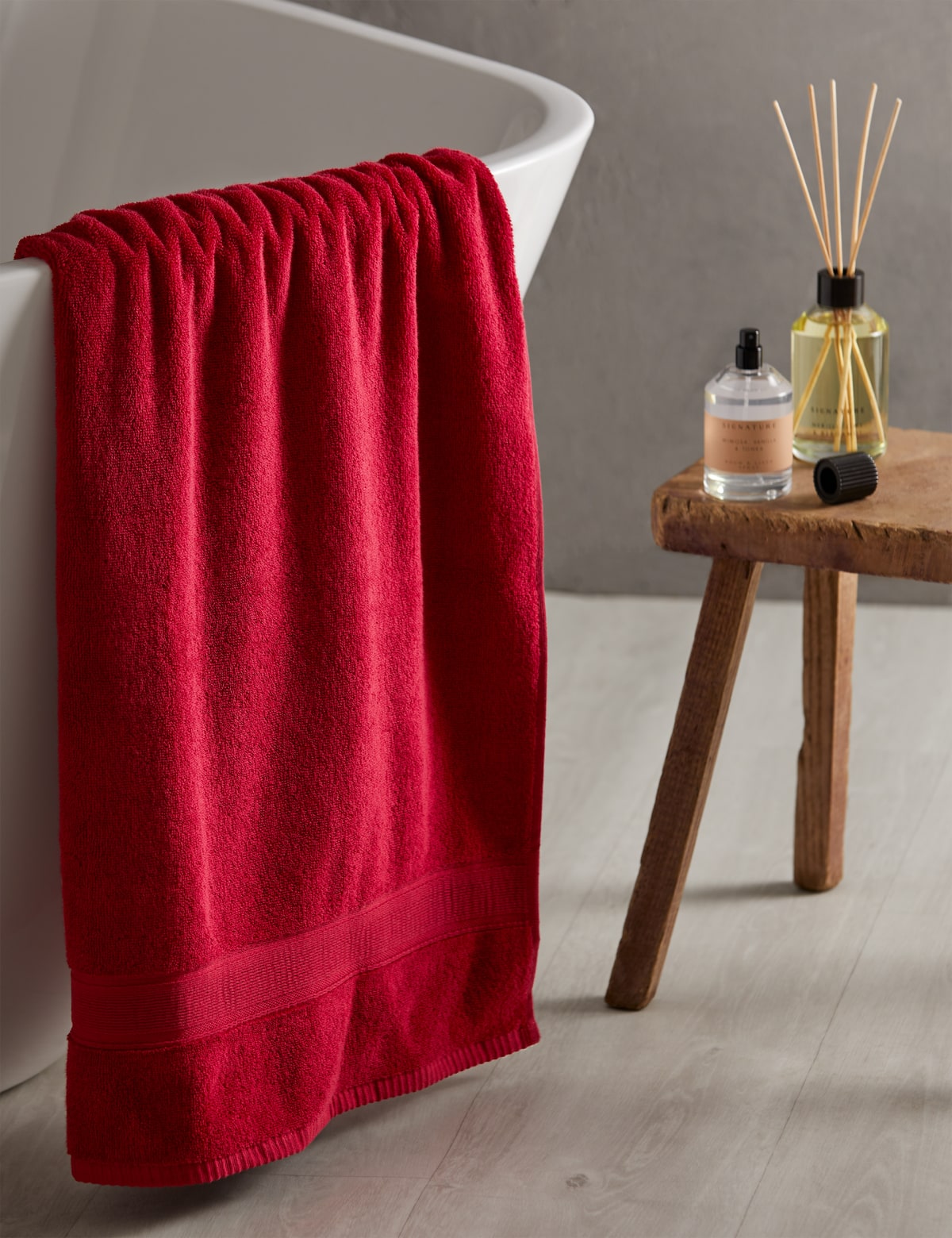 

Marks & Spencer Ultimate Super Soft Pure Cotton Towel (REDCURRANT, HAND)