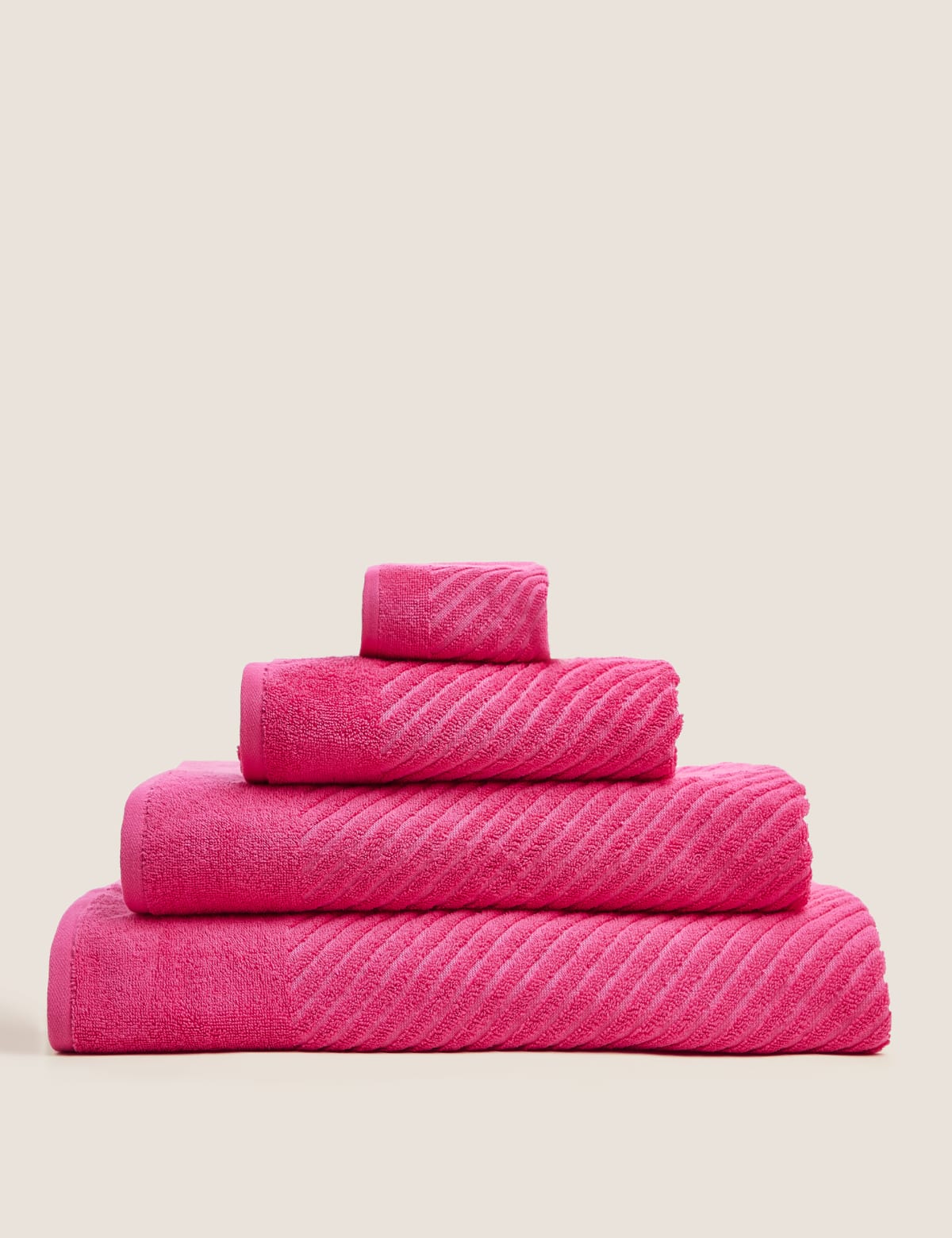 

Marks & Spencer Cotton Rich Quick Dry Towel (RASPBERRY, BATH)