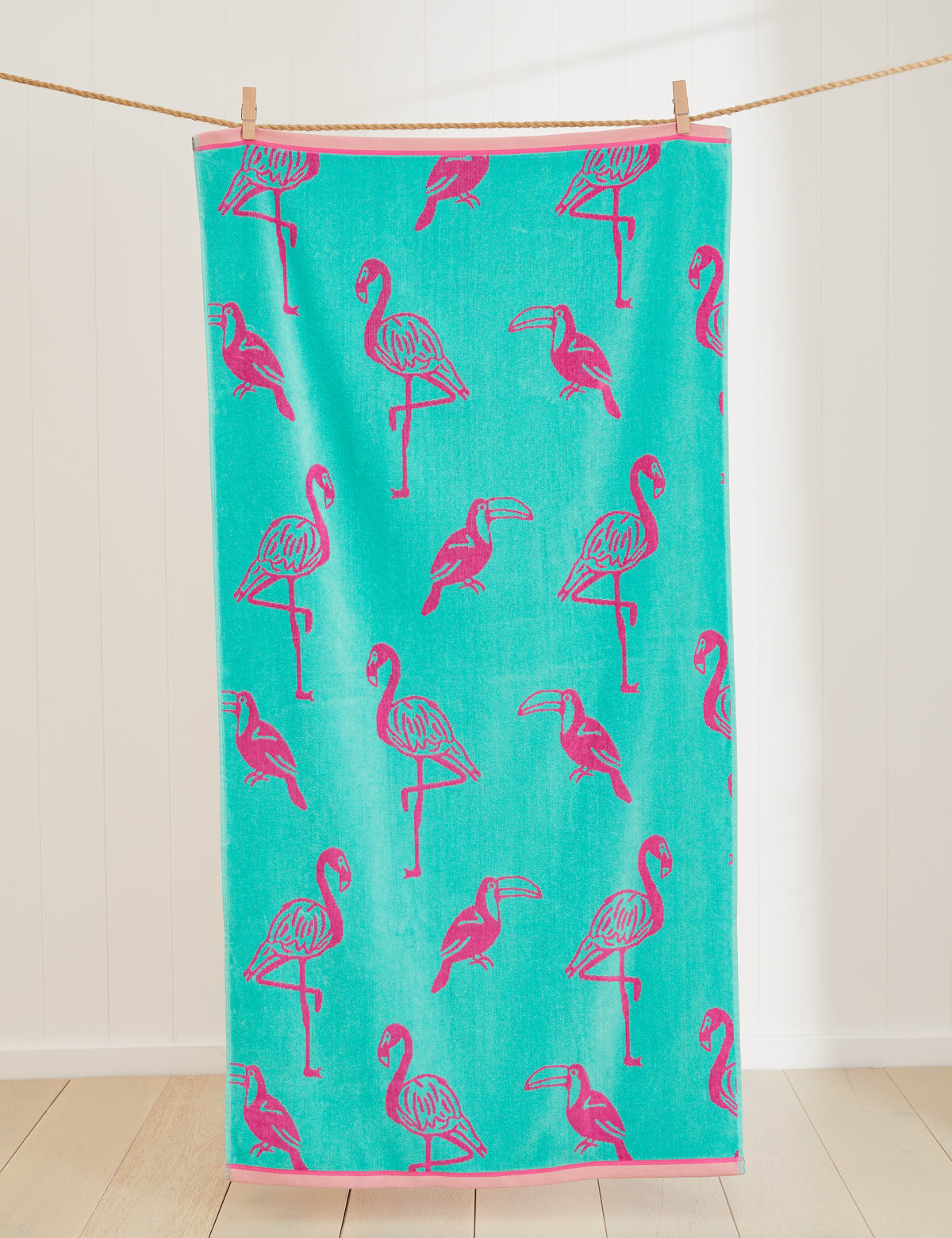 

Marks & Spencer Pure Cotton Flamingo Beach Towel (TEAL MIX)