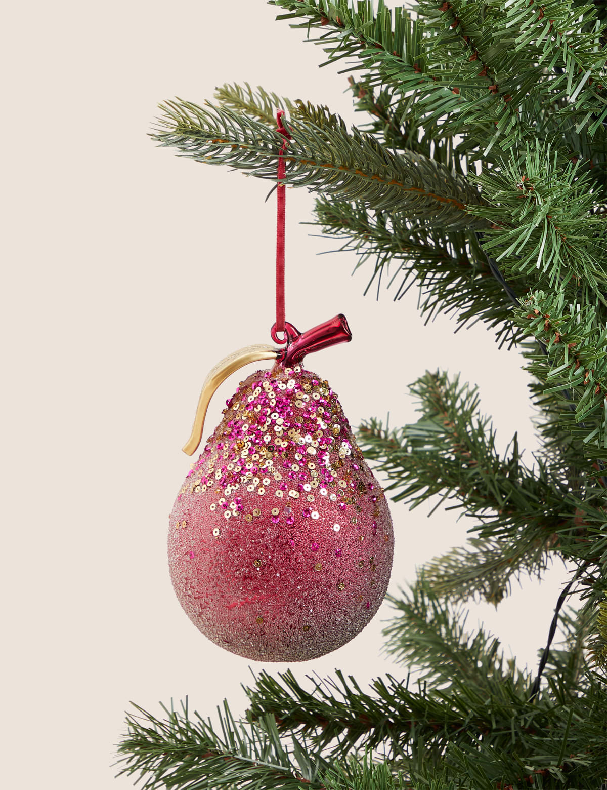 

Marks & Spencer Red Glass Hanging Pear Decoration (RED MIX)