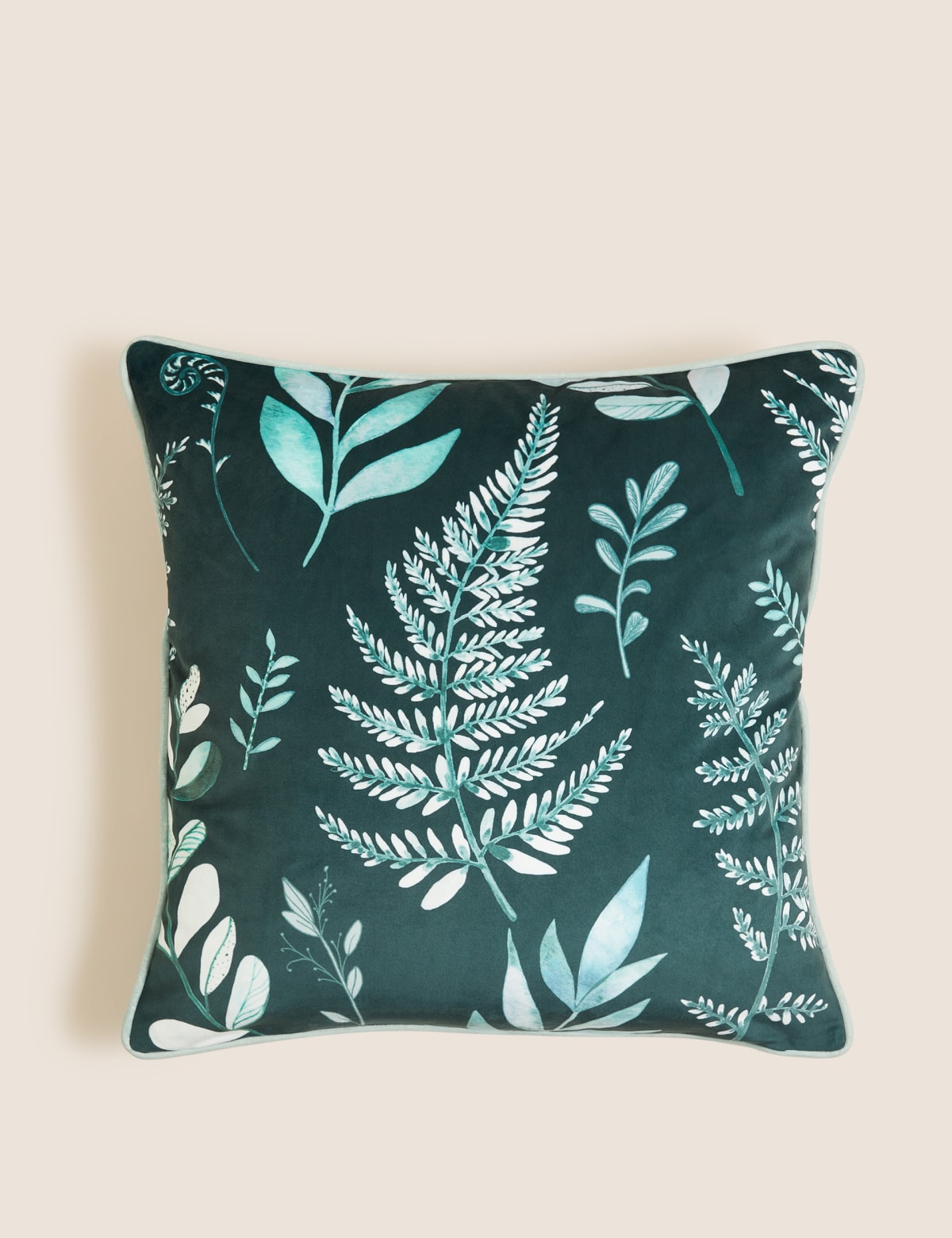 

Marks & Spencer Velvet Leaf Piped Cushion (GREEN MIX)
