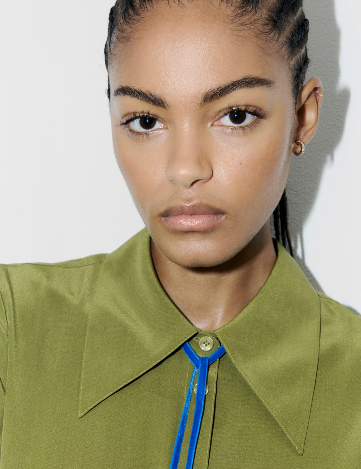 

Marks & Spencer Pure Silk Long-Sleeved Shirt (FEMALE, DARK GREEN, 12)