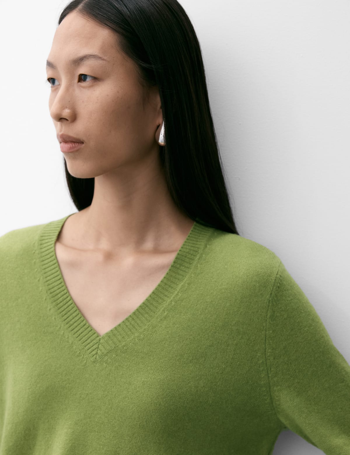 

Marks & Spencer Pure Cashmere V-Neck Jumper (FEMALE, BRIGHT GREEN, L)