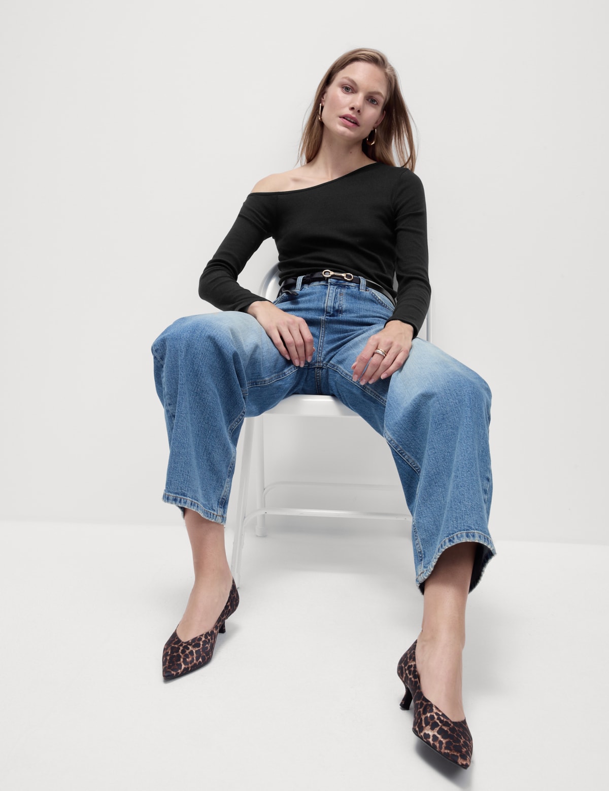 

Marks & Spencer Cotton Rich Asymmetric Top (FEMALE, BLACK, 16)