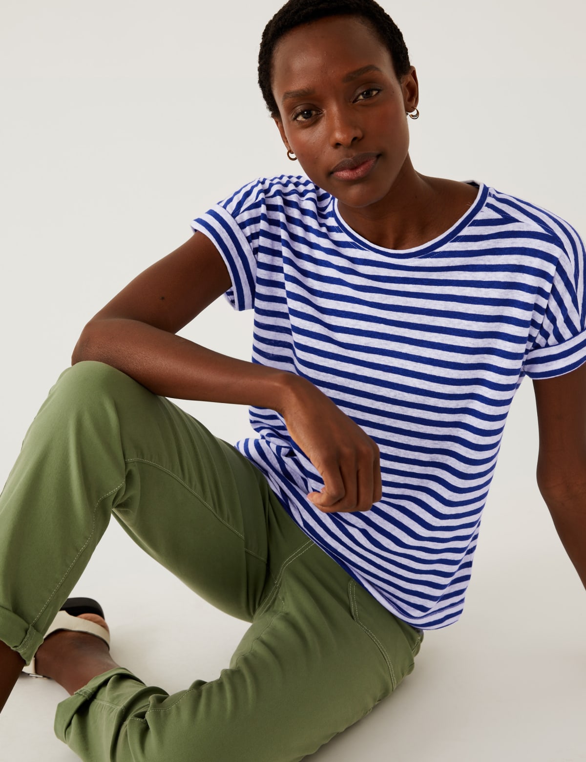 

Marks & Spencer Linen Rich Striped T-Shirt (FEMALE, ELECTRIC BLUE, 8)