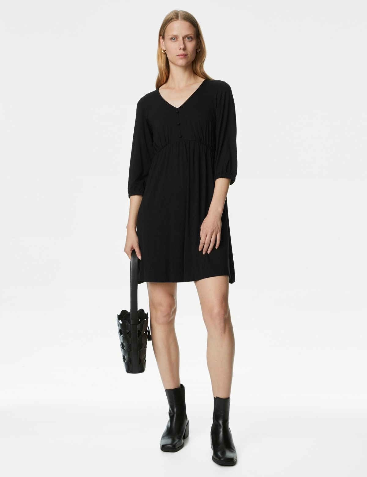 

Marks & Spencer Jersey V-Neck Mini Smock Dress (FEMALE, BLACK, 16-REG)