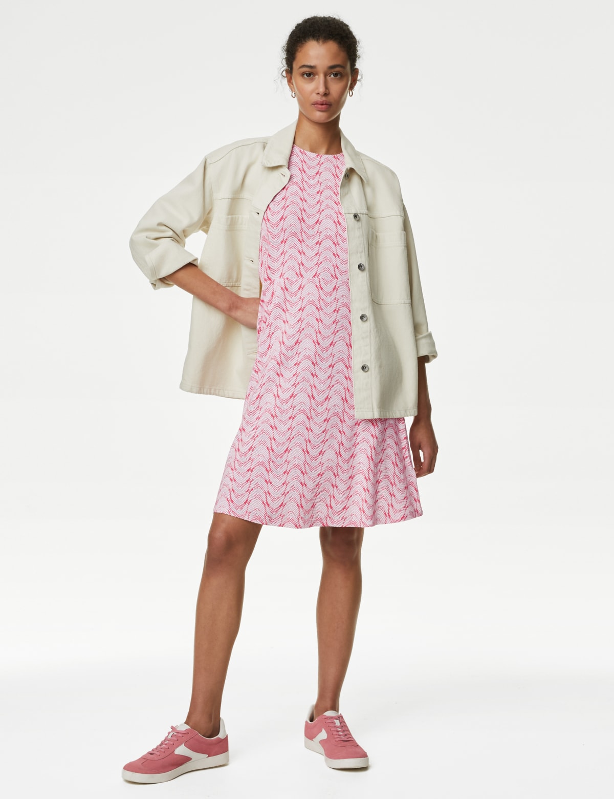 

Marks & Spencer Printed Jersey Round Neck Mini Skater Dress (FEMALE, PINK MIX, 18-PET)