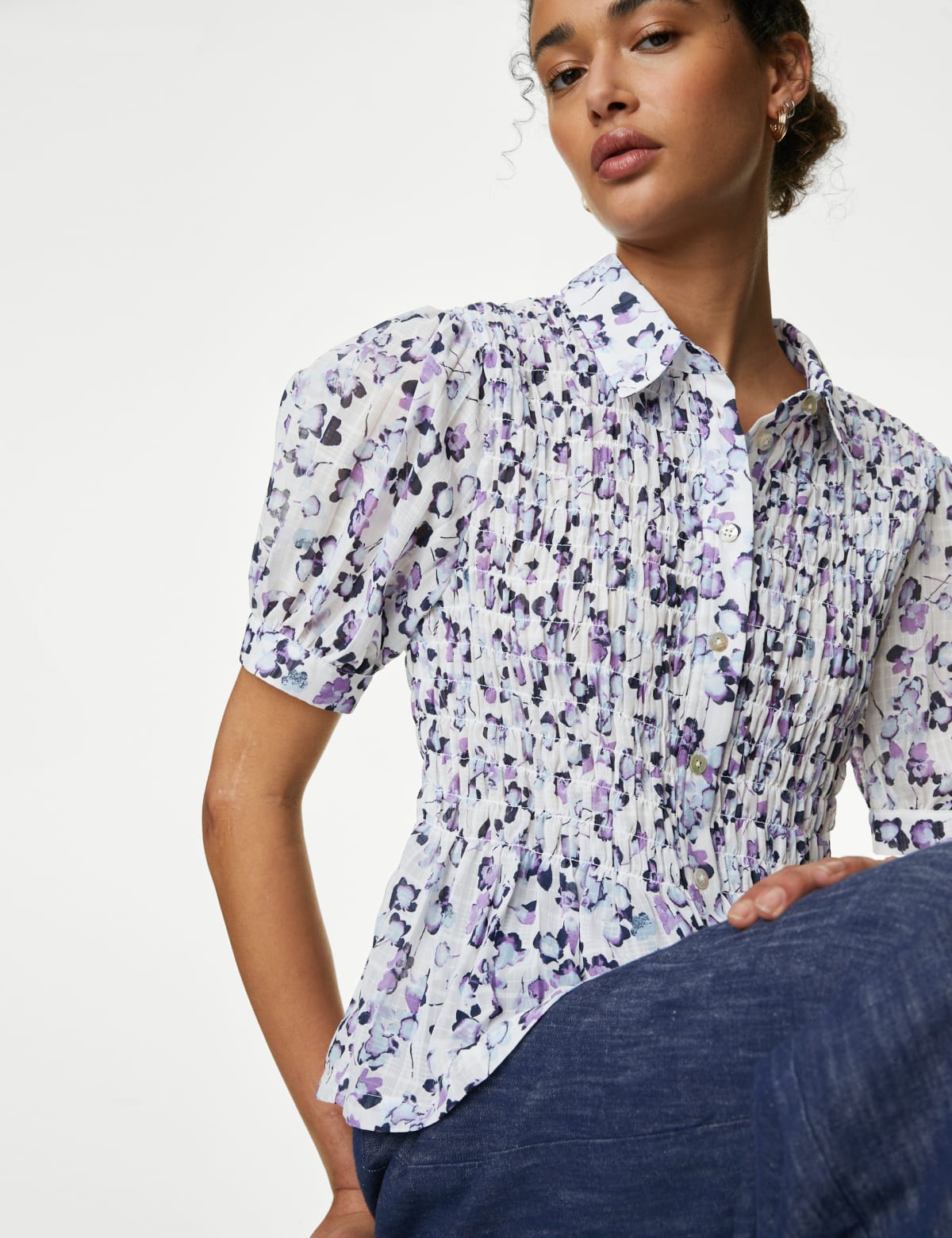 

Marks & Spencer Floral Collared Shirred Puff Sleeve Shirt (FEMALE, WHITE MIX, 14-REG)