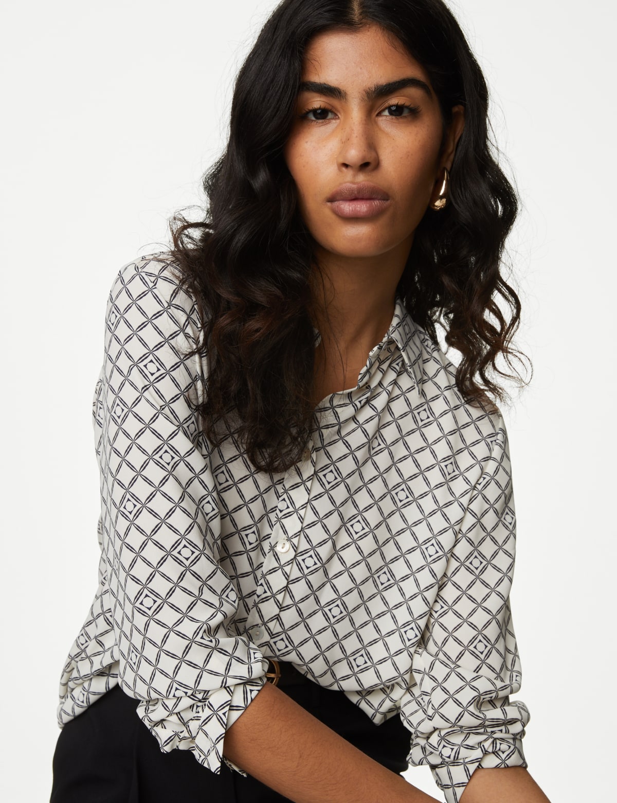 

Marks & Spencer Printed Collared Button Through Blouse (FEMALE, WHITE MIX, 6-REG)