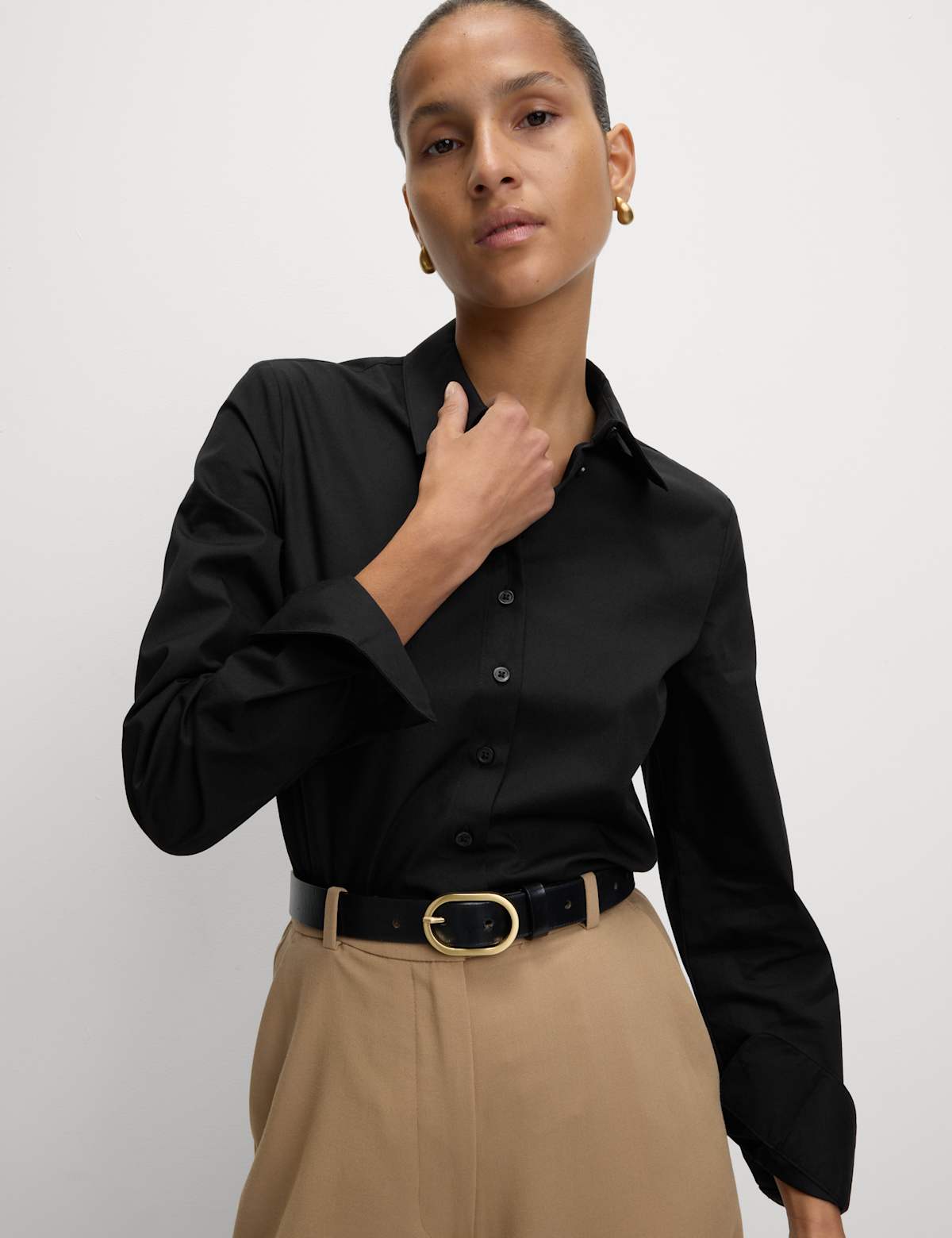 

Marks & Spencer Cotton Rich Fitted Collared Shirt (FEMALE, BLACK, 10)