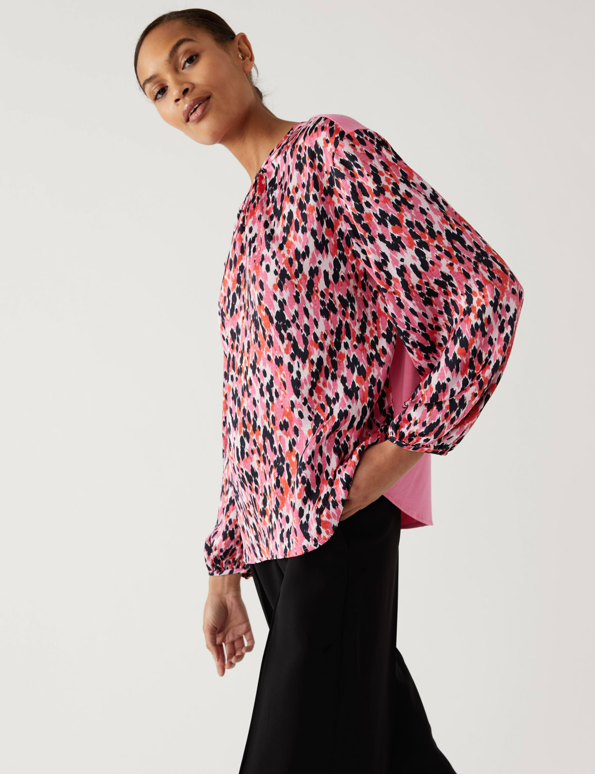

Marks & Spencer Leaf Print Gathered Neck Blouson Sleeve Top (FEMALE, PINK MIX, 6)